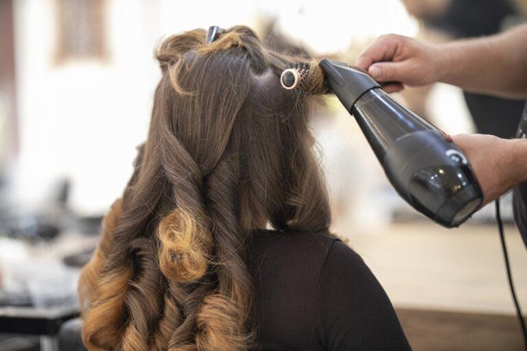 hairdresser 4639174 1280 1 768x512
