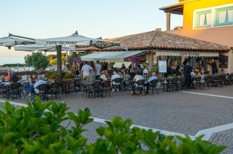 Cafe Du Port Puntaldia 768x509